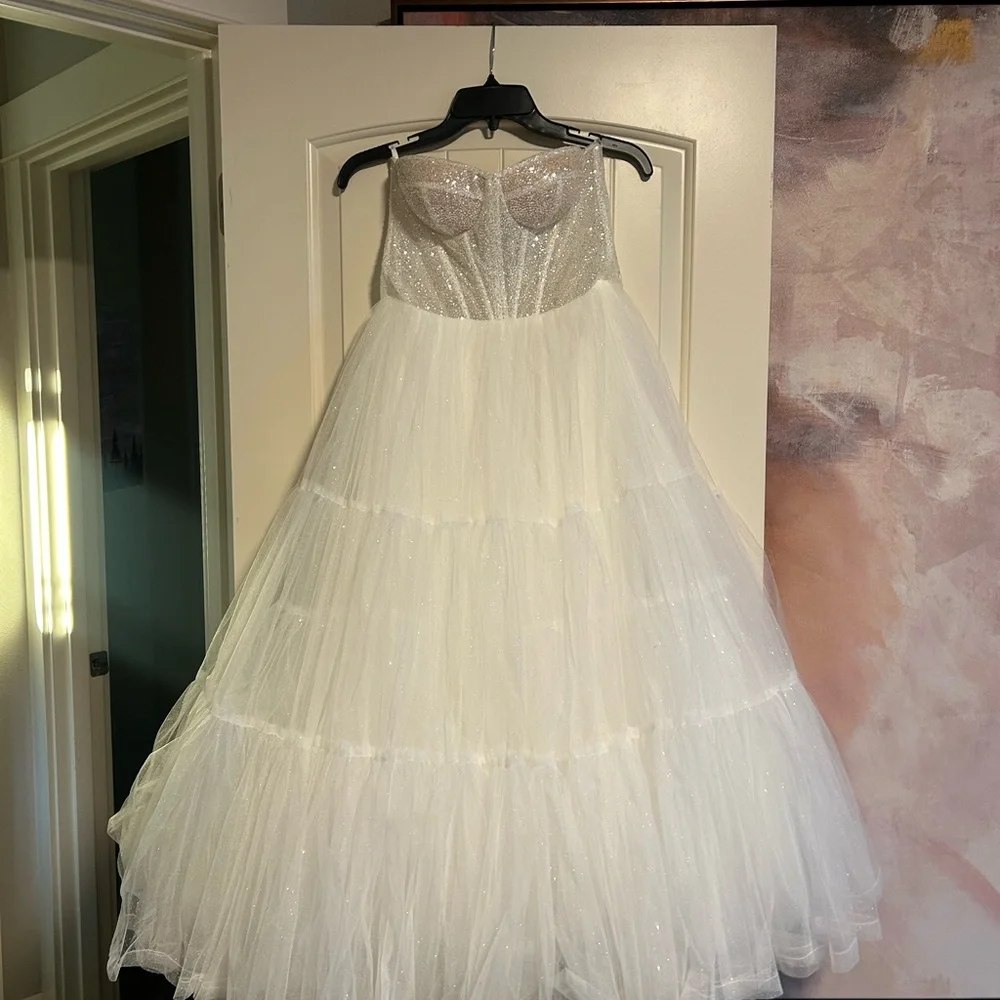 🌺SPARKLES MillaNova White Strapless Sweetheart Wedding Gown - Perfect 2nd Dress - Picture 7 of 10